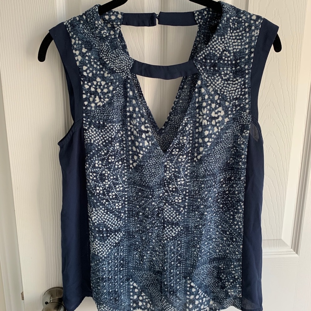 BCBG MAX. Top - women’s